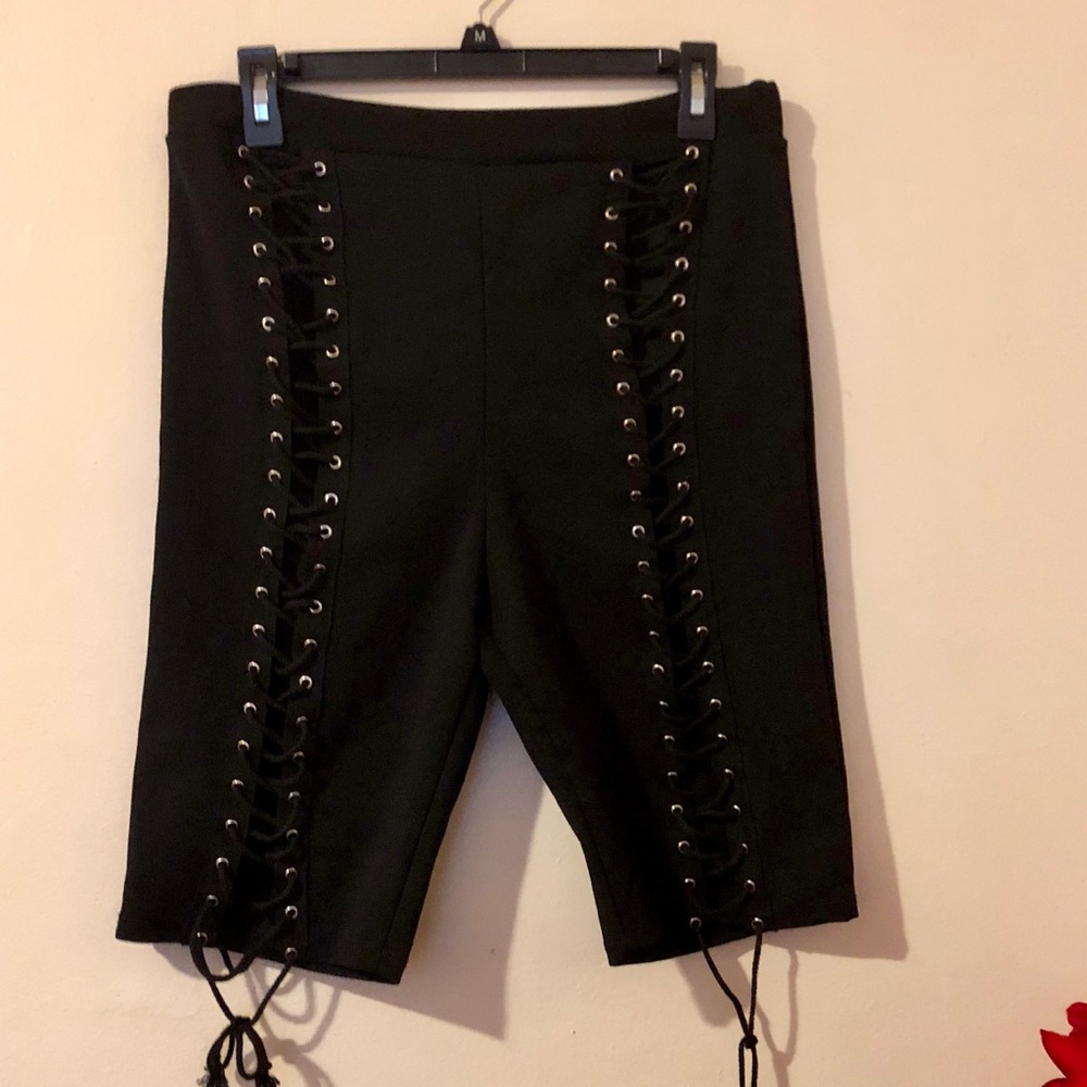 ❌🚫SOLD❌🚫Fashion Nova Black Tie Up Biker Shorts - Picture 7 of 8